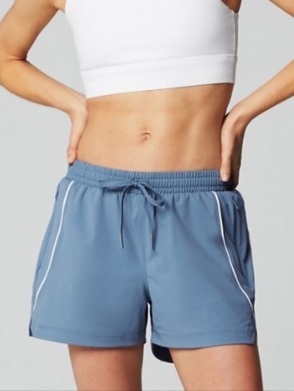 Fabletics The Piped One Short 3" - Women's Large